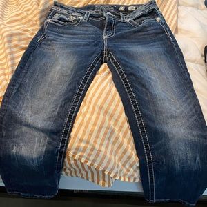 Miss Me crop capris. Excellent cond